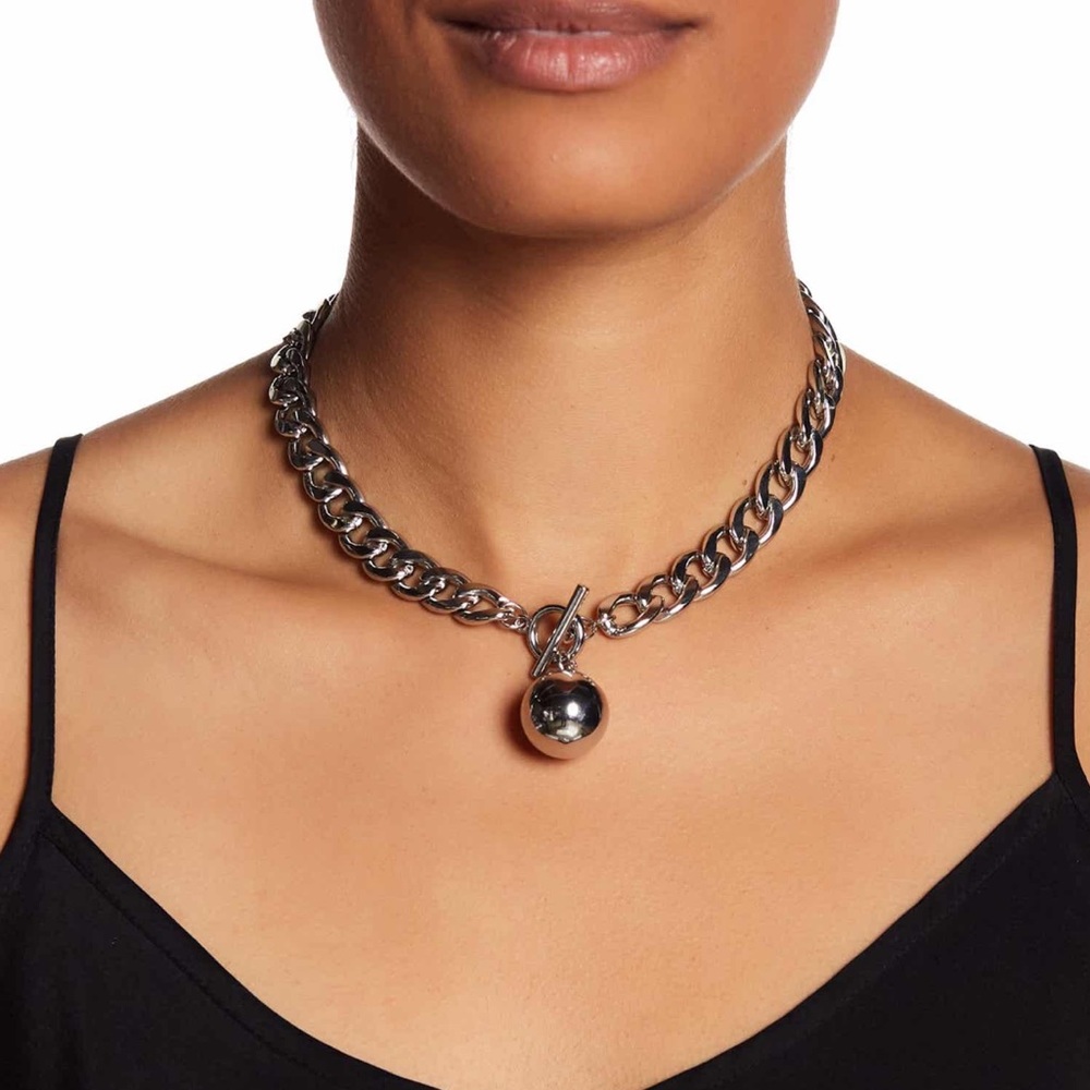 Sphere Chain Collar Necklace In Silver